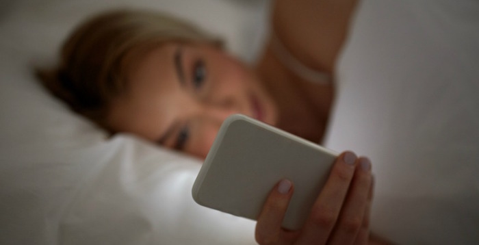 phone-in-bed